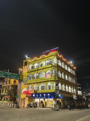 hotel gayatri
