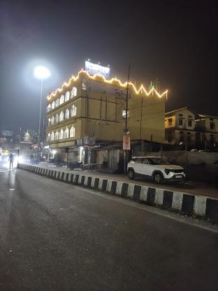 hotel gayatri