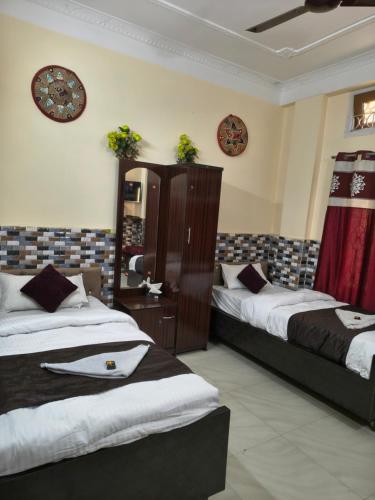 hotel gayatri