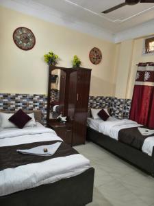 hotel gayatri