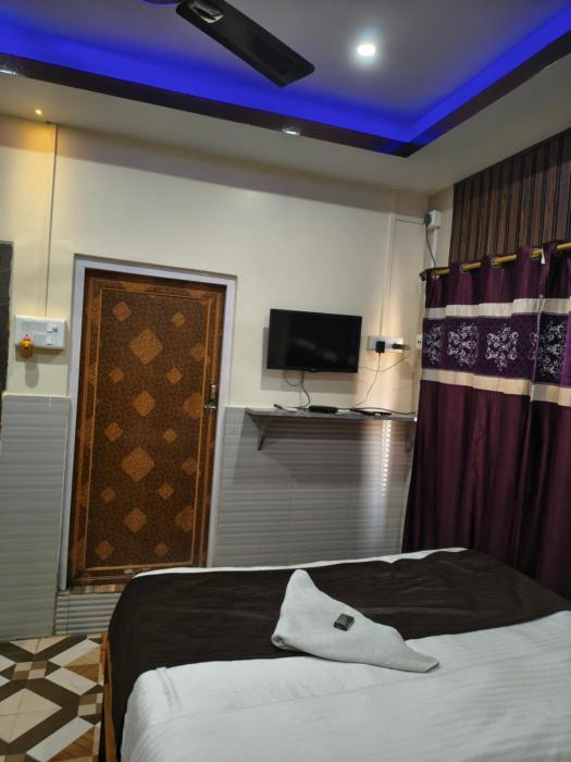 hotel gayatri