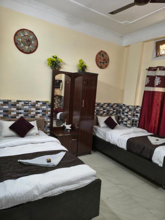 hotel gayatri