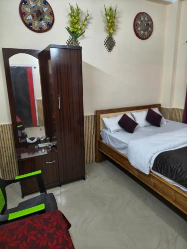 hotel gayatri