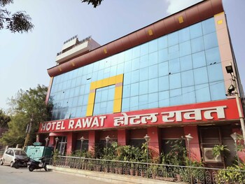 hotel rawat