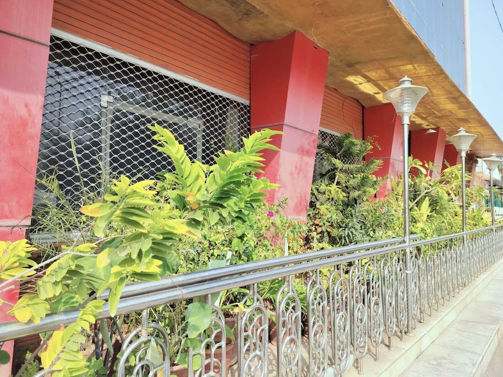 hotel rawat
