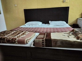 hotel rawat