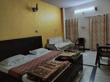 hotel rawat