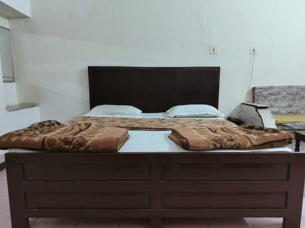 hotel rawat
