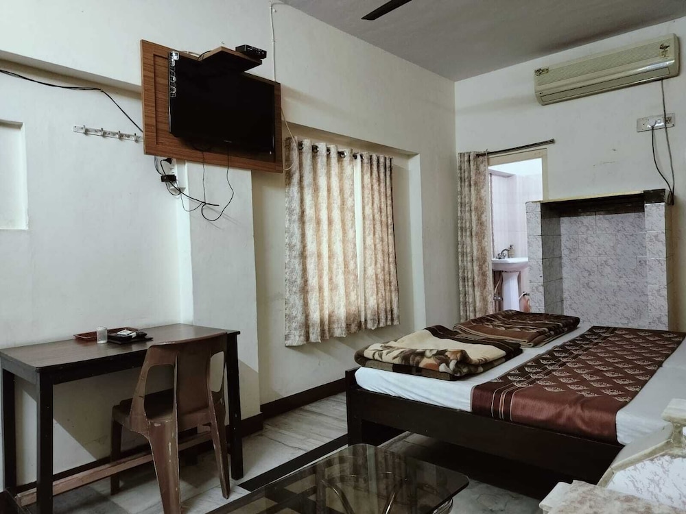 hotel rawat