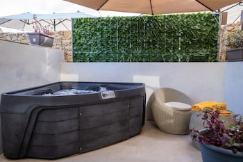 santa lucia boutique hotel