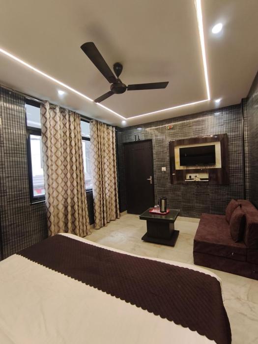 hotel gulmohar