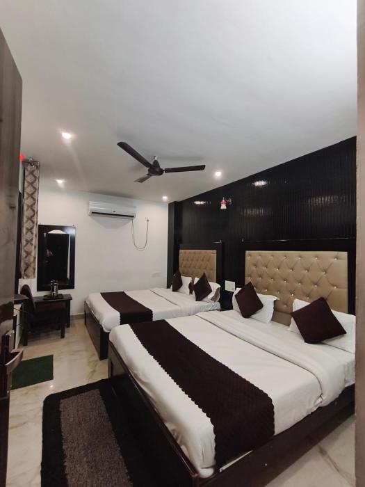 hotel gulmohar