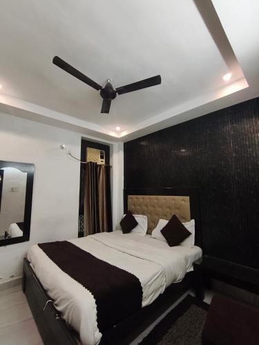 hotel gulmohar