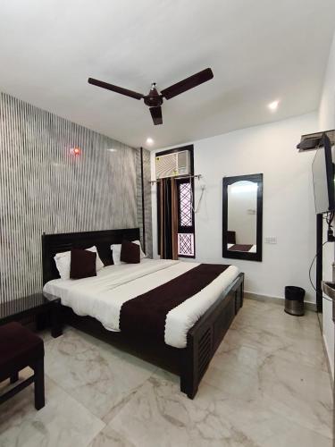 hotel gulmohar
