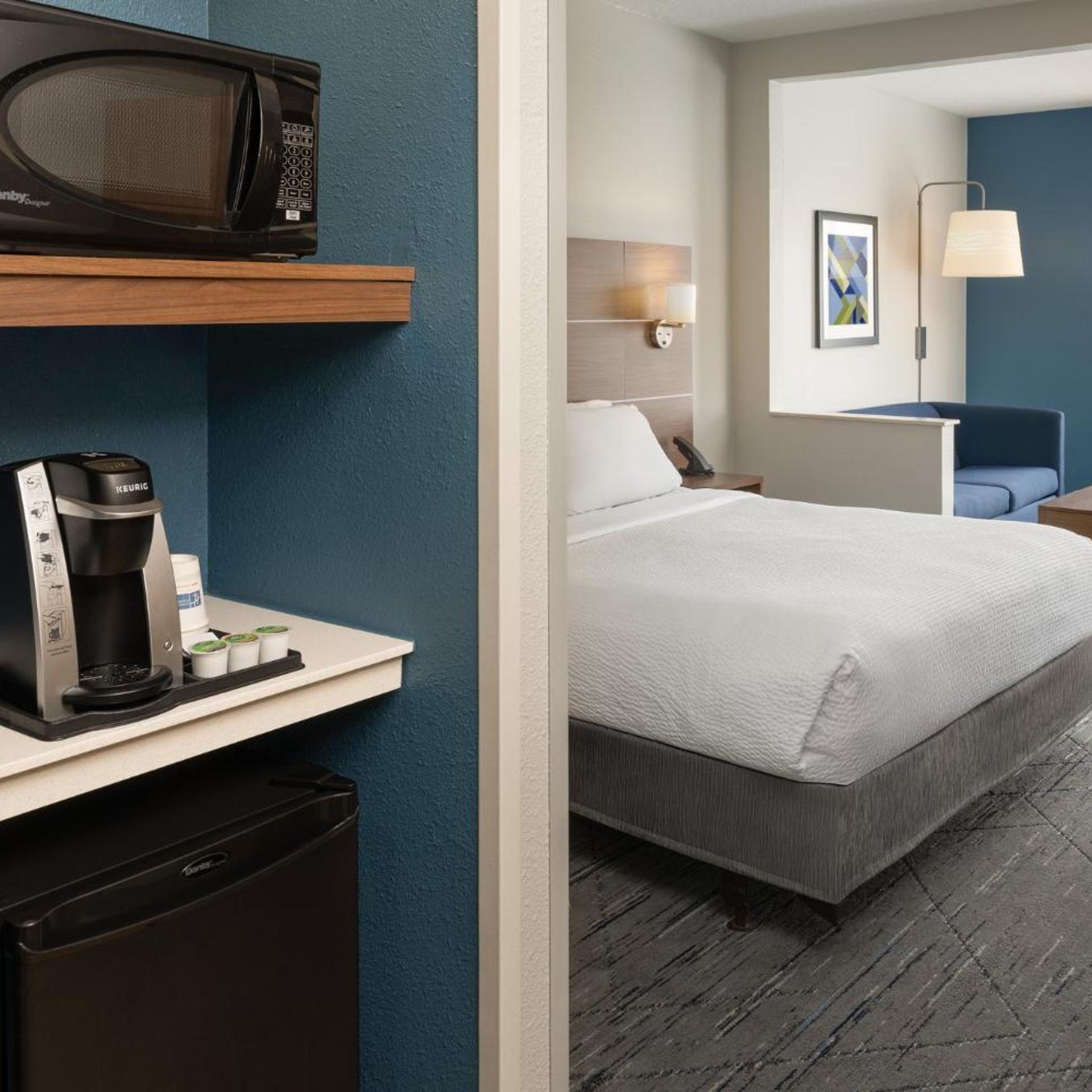holiday inn express orlando international airport by ihg