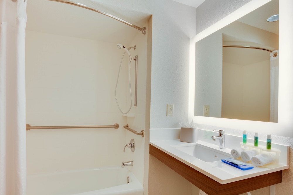 holiday inn express orlando international airport by ihg