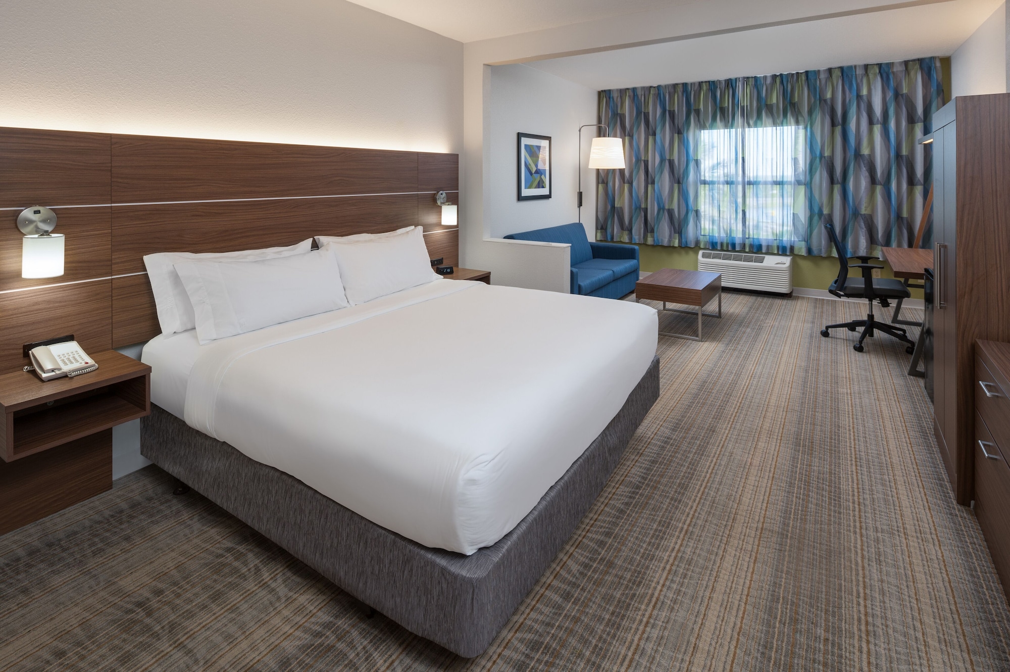 holiday inn express orlando international airport by ihg