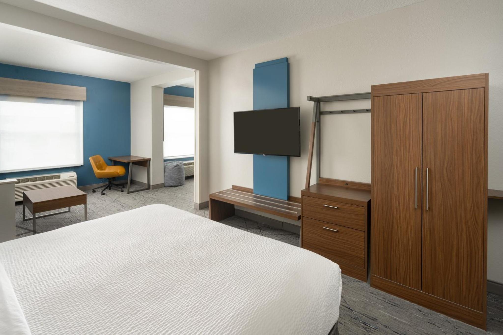 holiday inn express orlando international airport by ihg