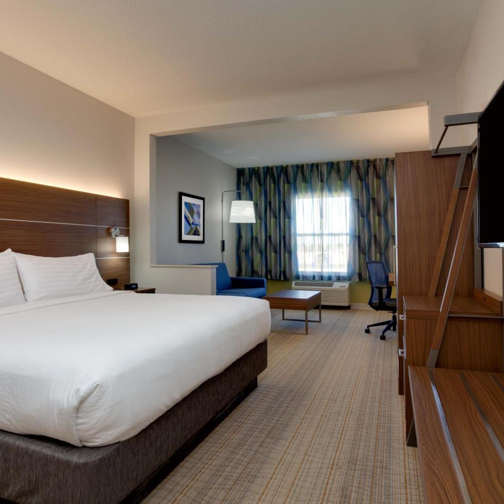 holiday inn express orlando international airport by ihg