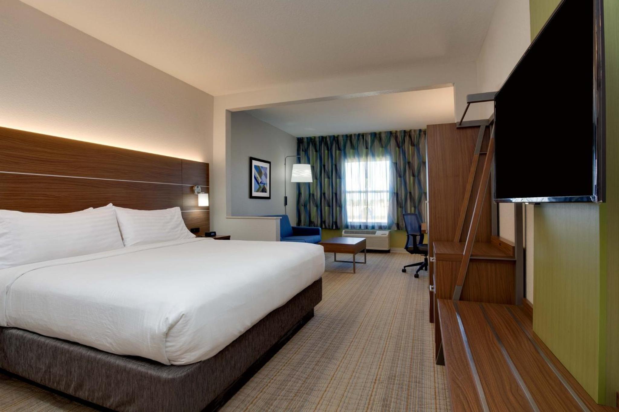 holiday inn express orlando international airport by ihg