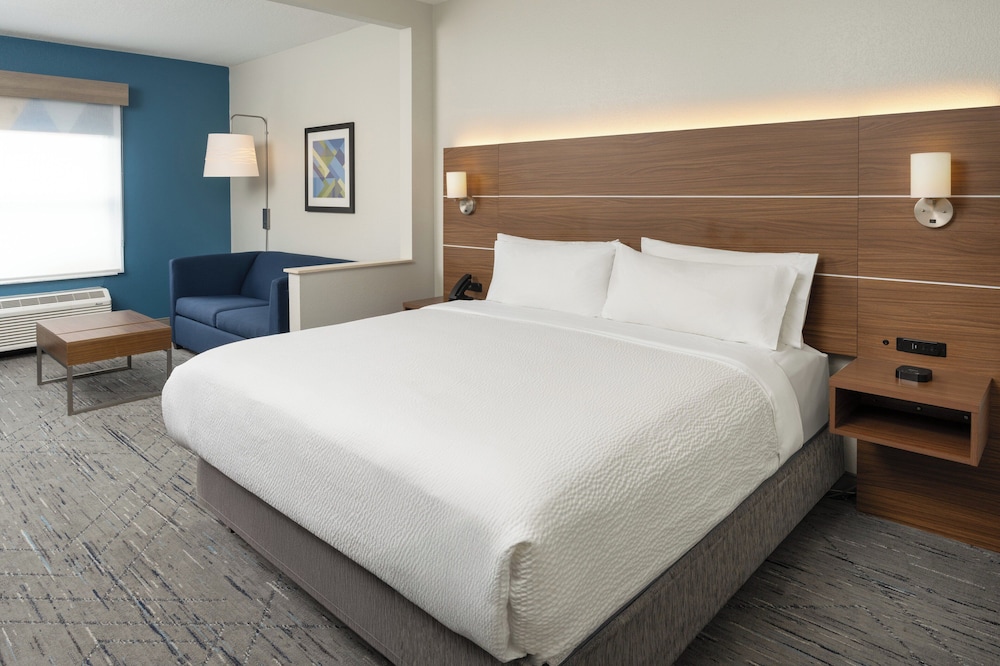 holiday inn express orlando international airport by ihg