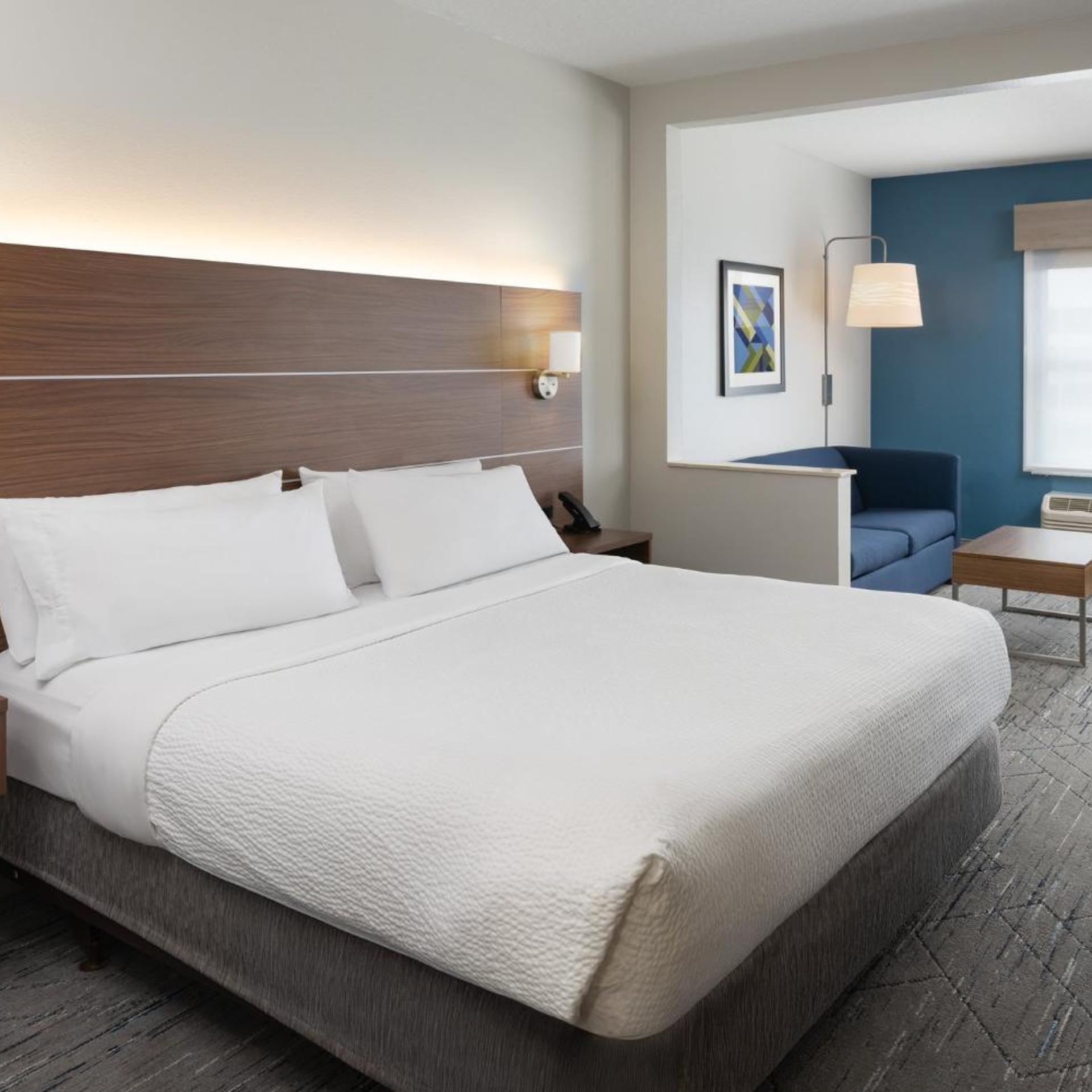 holiday inn express orlando international airport by ihg