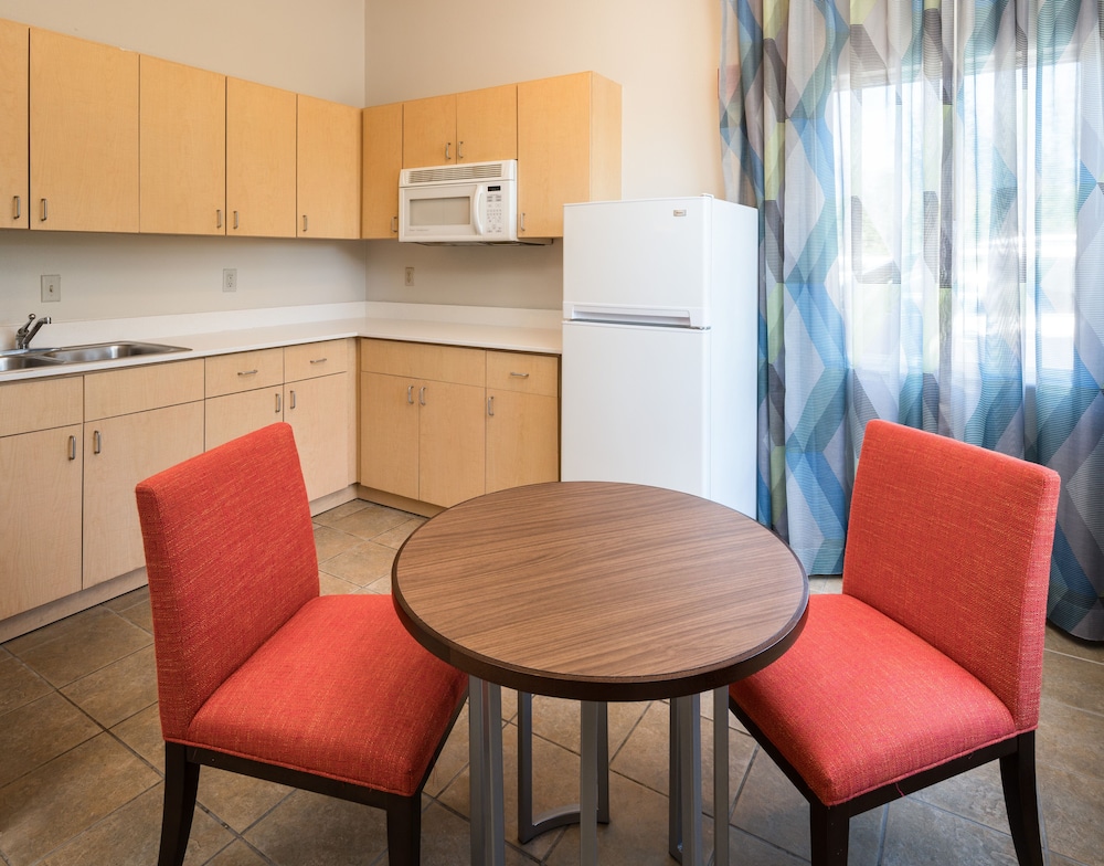 holiday inn express orlando international airport by ihg
