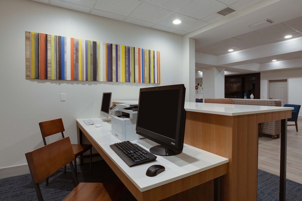 holiday inn express orlando international airport by ihg