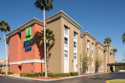 holiday inn express orlando international airport by ihg