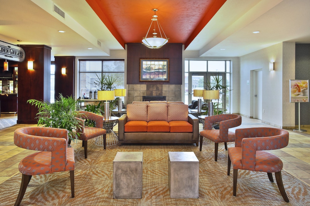 holiday inn and suites green bay stadium by ihg
