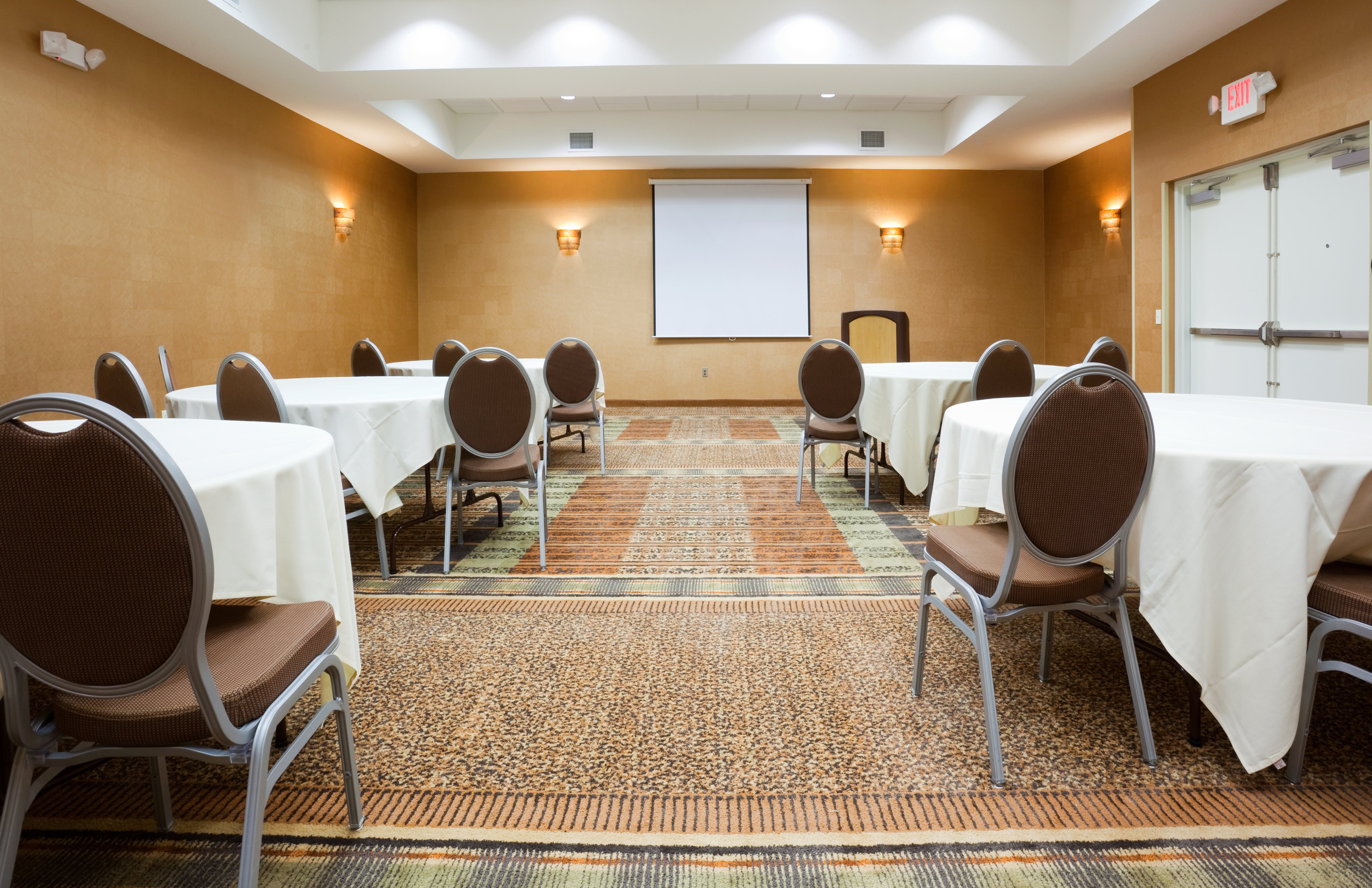 holiday inn and suites green bay stadium by ihg