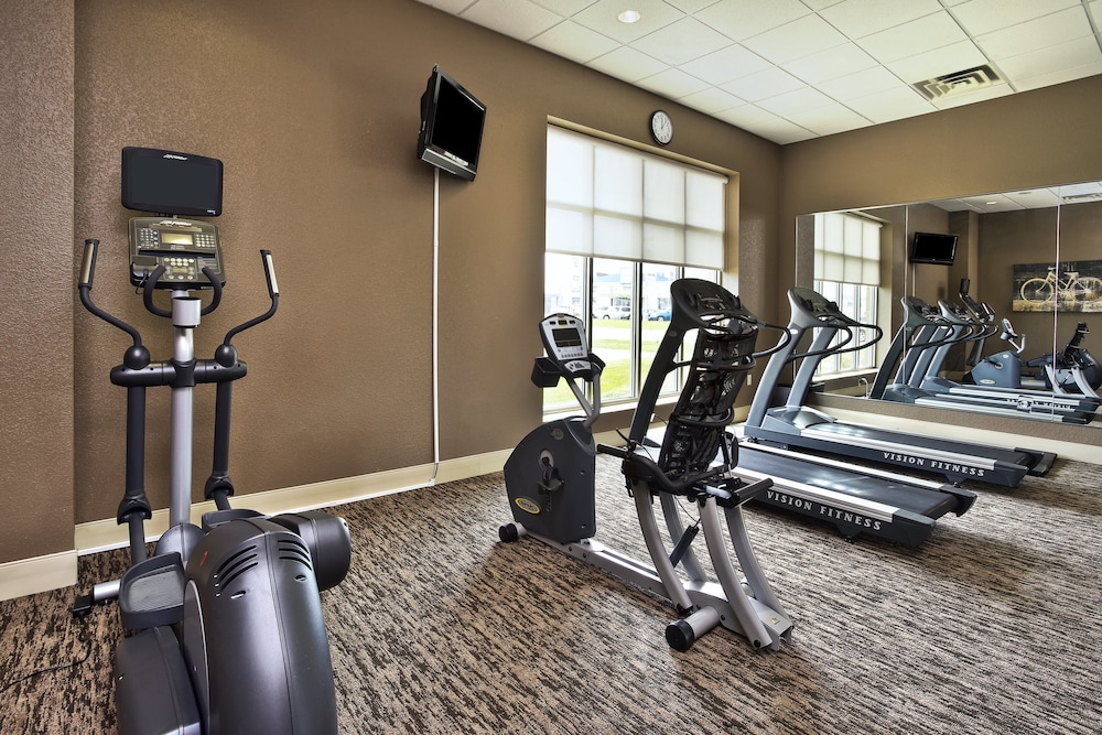 holiday inn and suites green bay stadium by ihg
