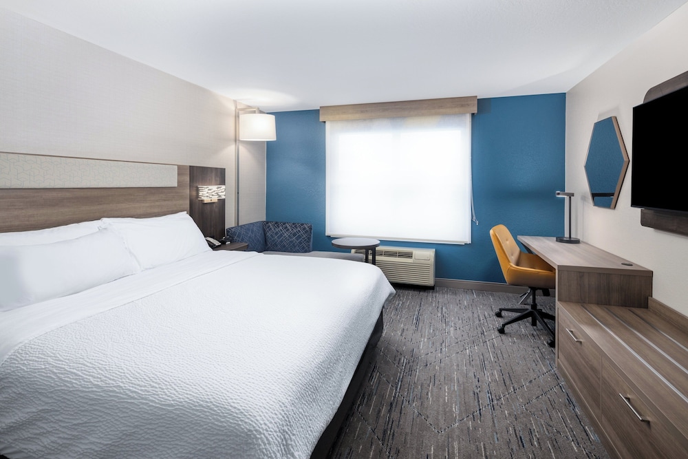 holiday inn express and suites green bay east by ihg
