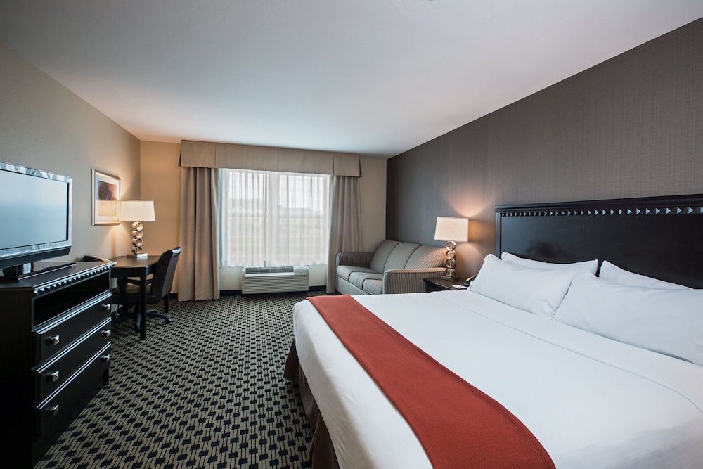 holiday inn express and suites green bay east by ihg
