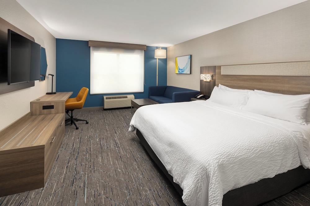 holiday inn express and suites green bay east by ihg