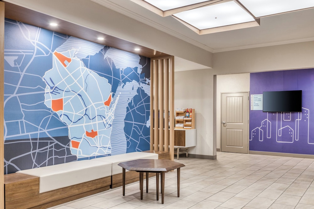 holiday inn express and suites green bay east by ihg