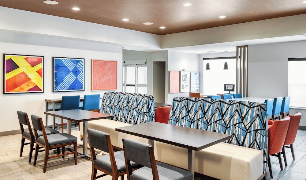 holiday inn express and suites green bay east by ihg