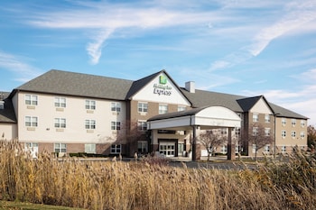 Holiday Inn Express & Suites Green Bay East By Ihg,Green Bay>>Bellevue,3 star