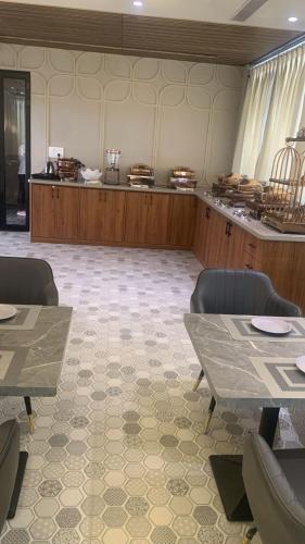 hotel tanishka inn