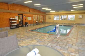 americinn by wyndham des moines airport