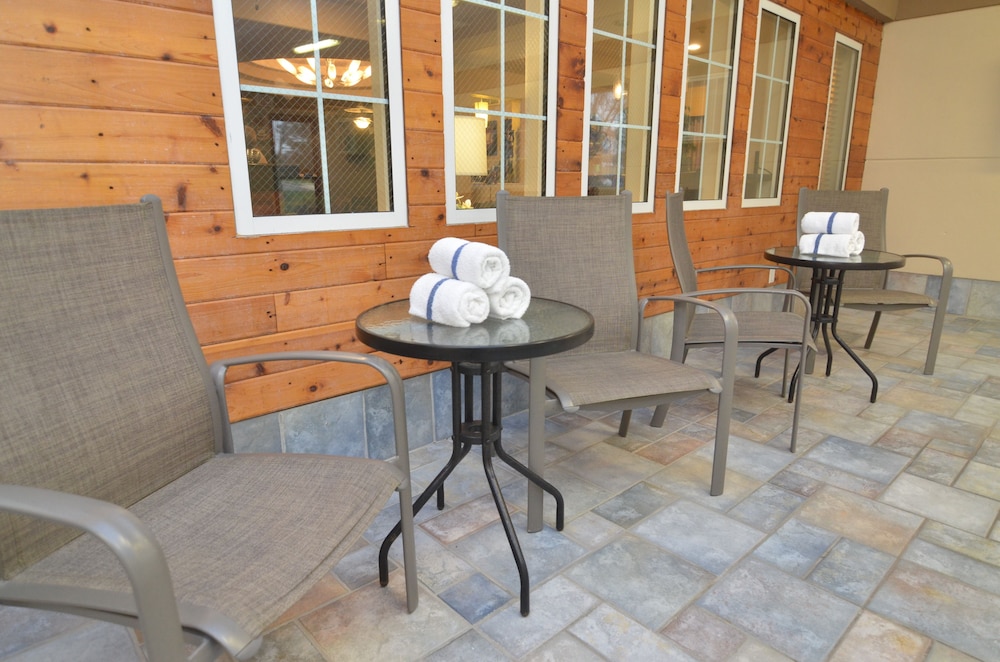 americinn by wyndham des moines airport
