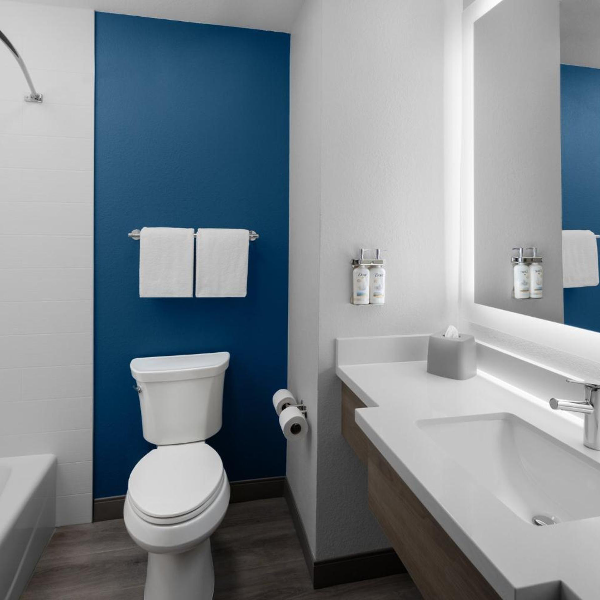 holiday inn express and suites midland loop 250 by ihg