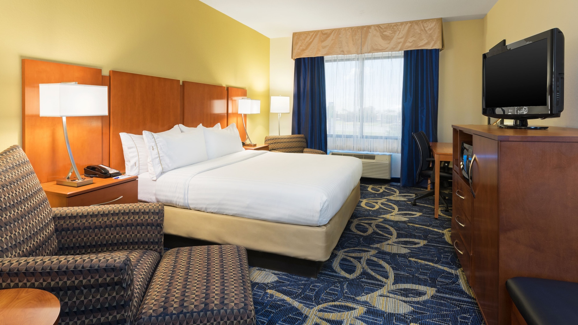 holiday inn express and suites midland loop 250 by ihg