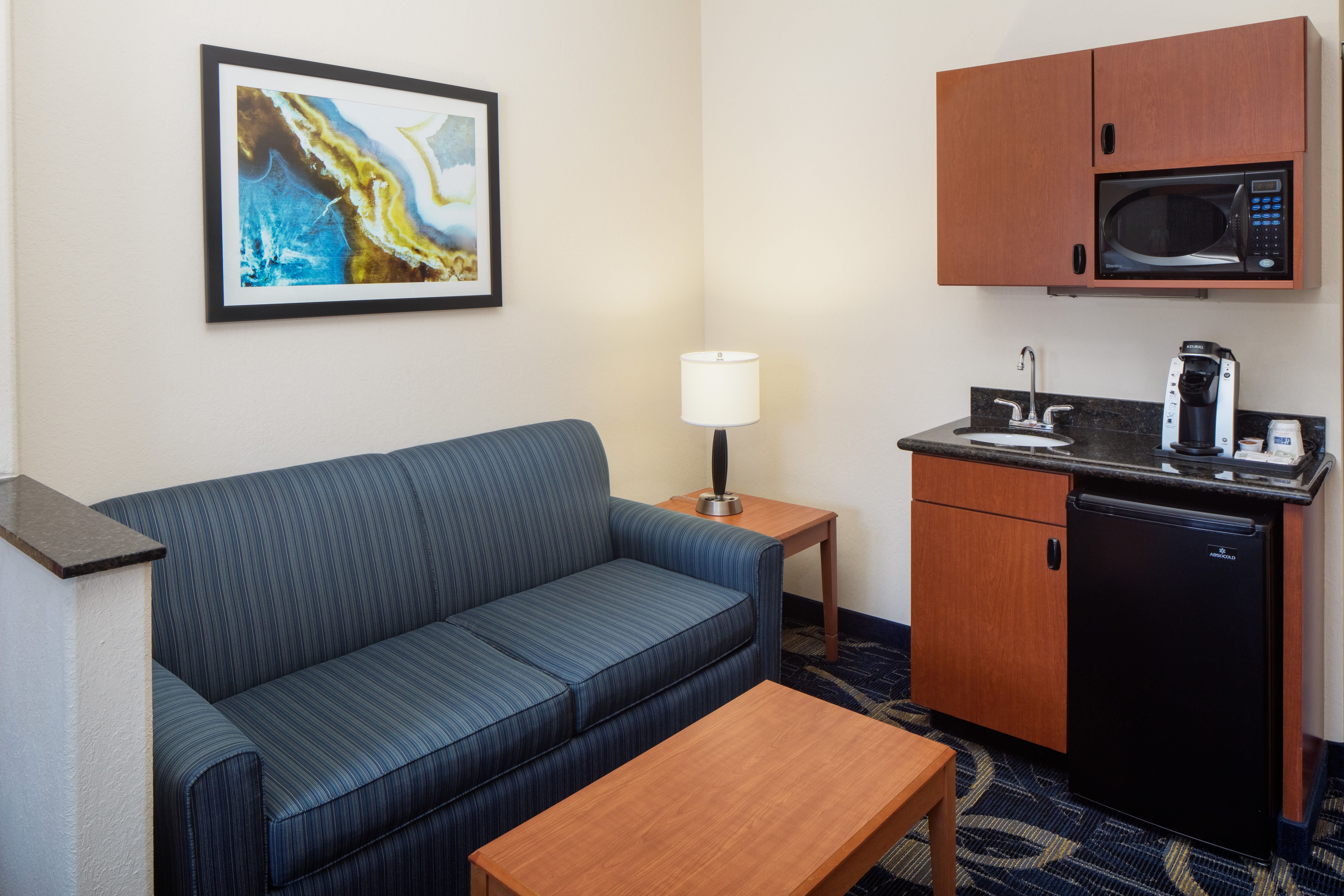 holiday inn express and suites midland loop 250 by ihg