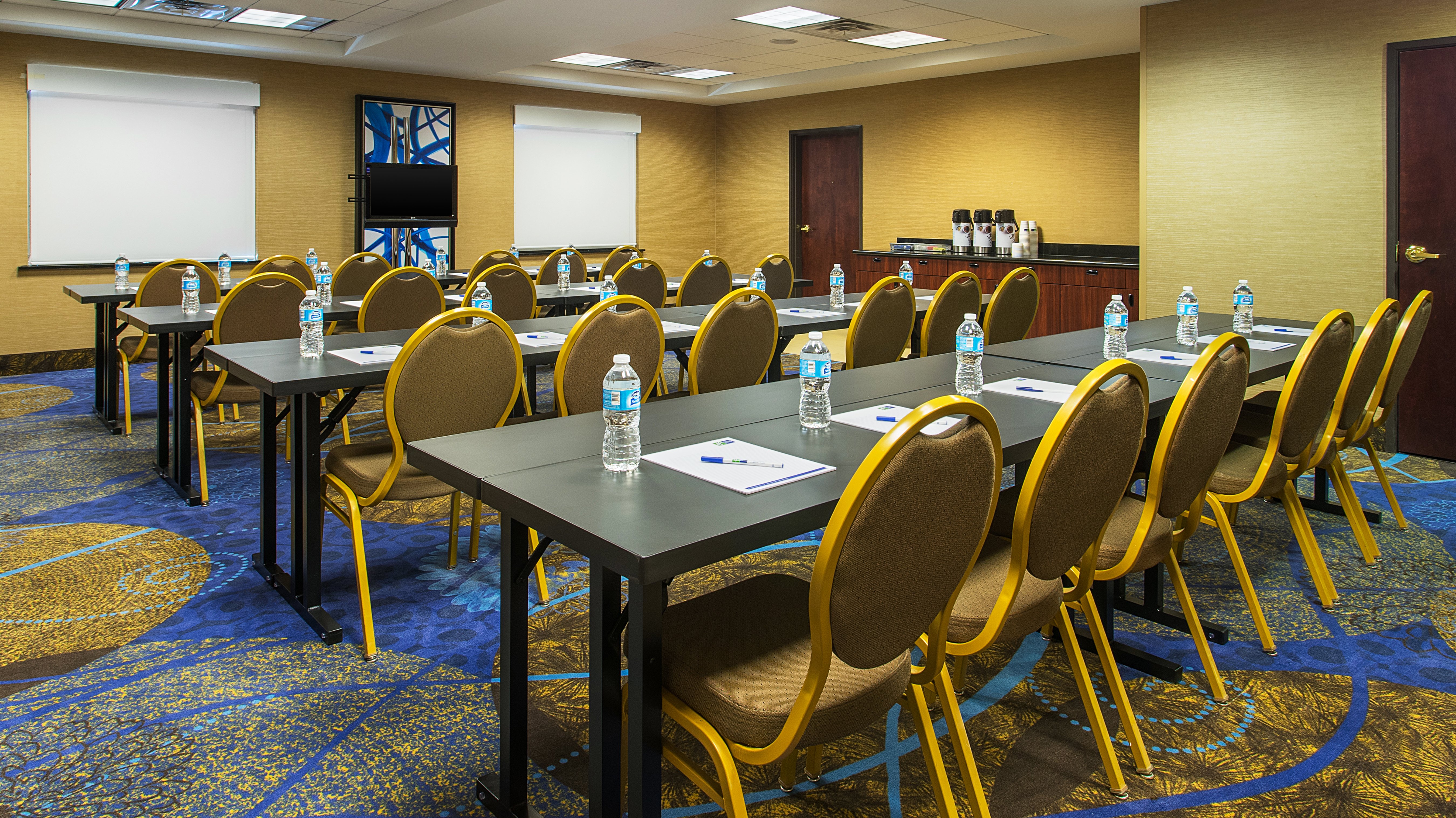 holiday inn express and suites midland loop 250 by ihg