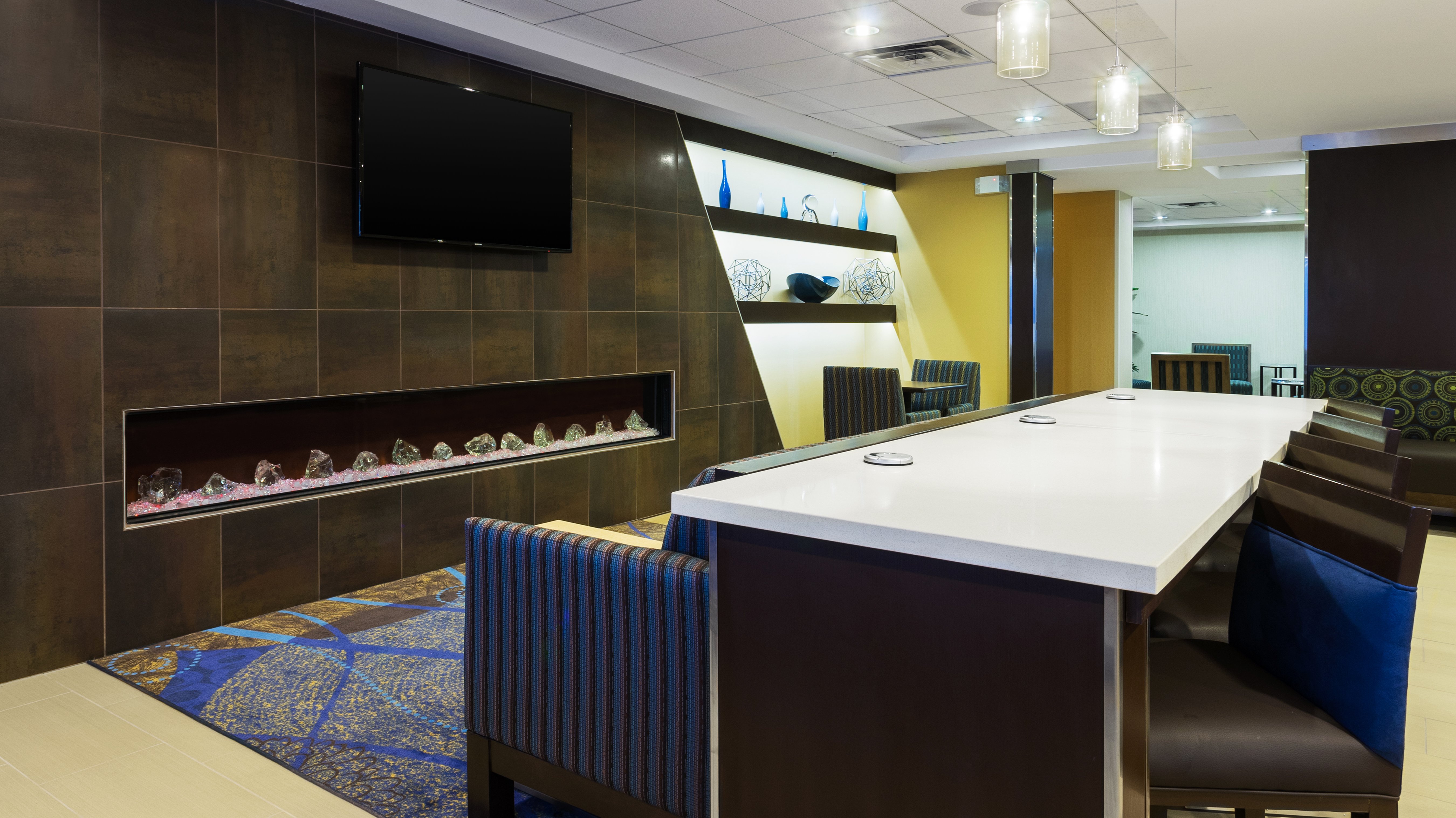 holiday inn express and suites midland loop 250 by ihg