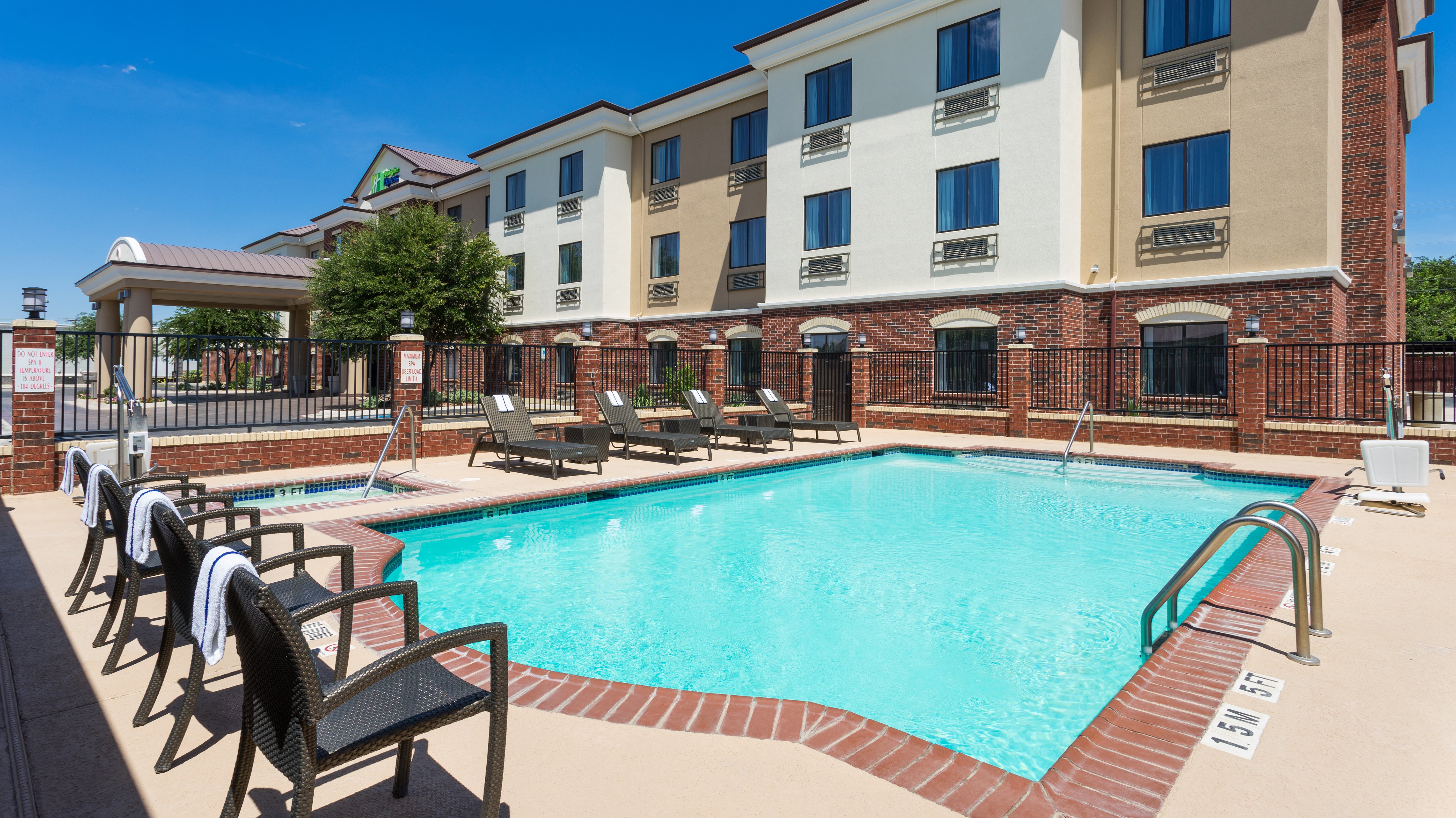 holiday inn express and suites midland loop 250 by ihg