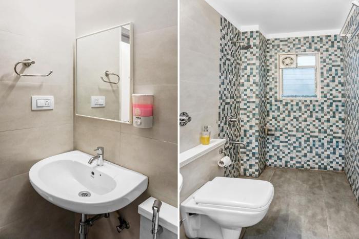 super townhouse the upper room near pune airport