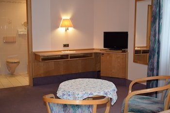 hotel gruner baum