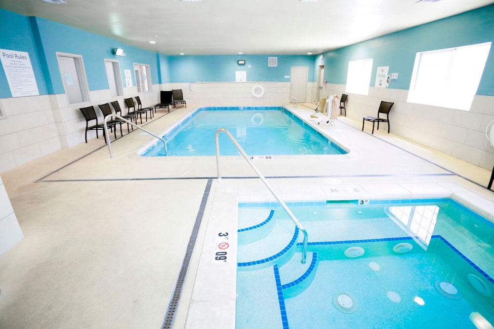 holiday inn express carlsbad by ihg